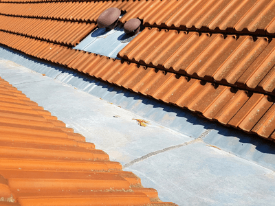 About Tile roofers